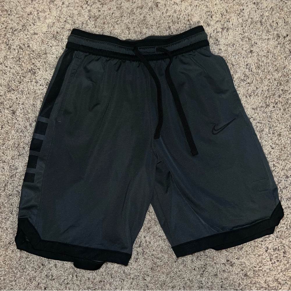 nike elite basketball shorts